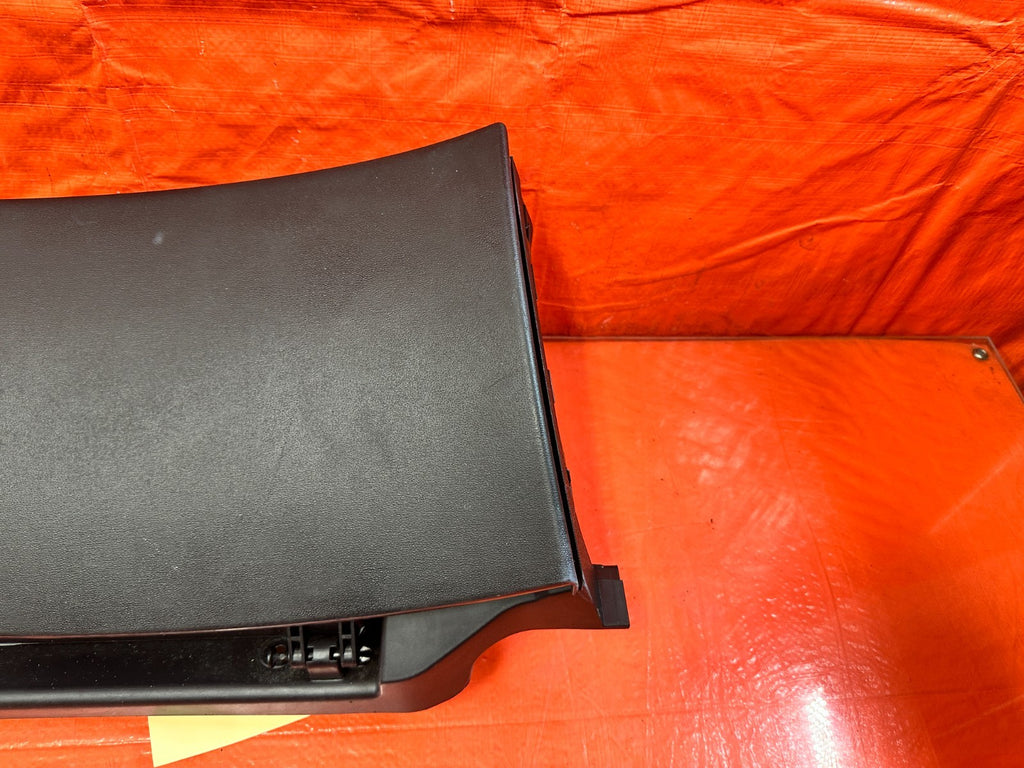13 16 HYUNDAI GENESIS COUPE   GLOVE BOX ASSEMBLY   BLACK COLOR   OEM #3261