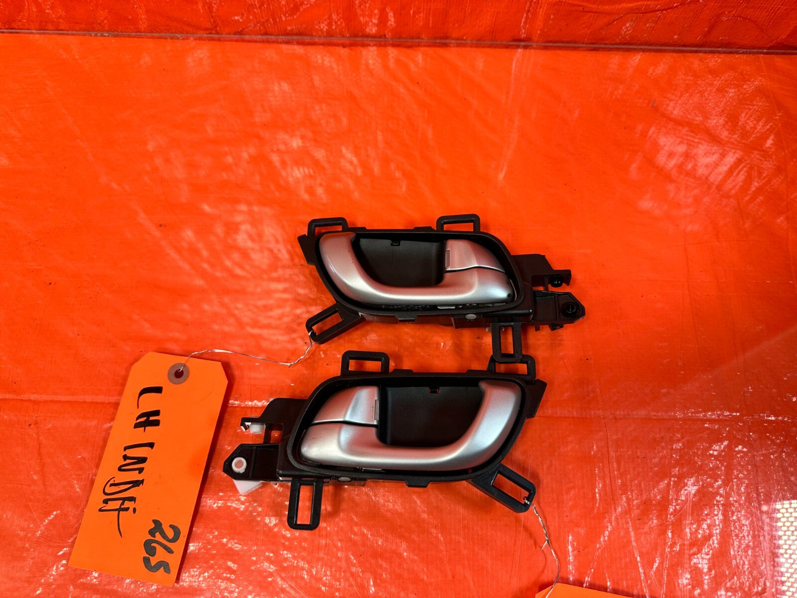 12 15 HONDA CIVIC SI 2D COUPE   LEFT AND RIGHT INTERIOR DOOR HANDLES W/ TRIM 2654