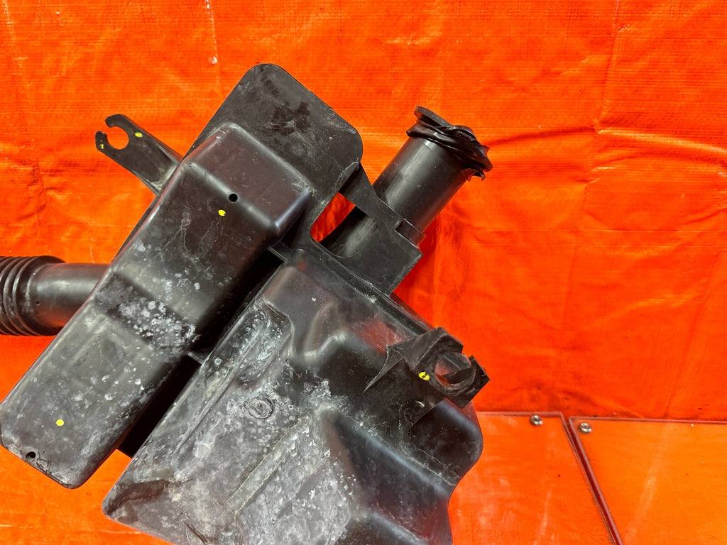 96 00 HONDA CIVIC NON VTEC D16Y7 FACTORY INTAKE SYSTEM AIR BOX W/ ALL ARMS OEM972