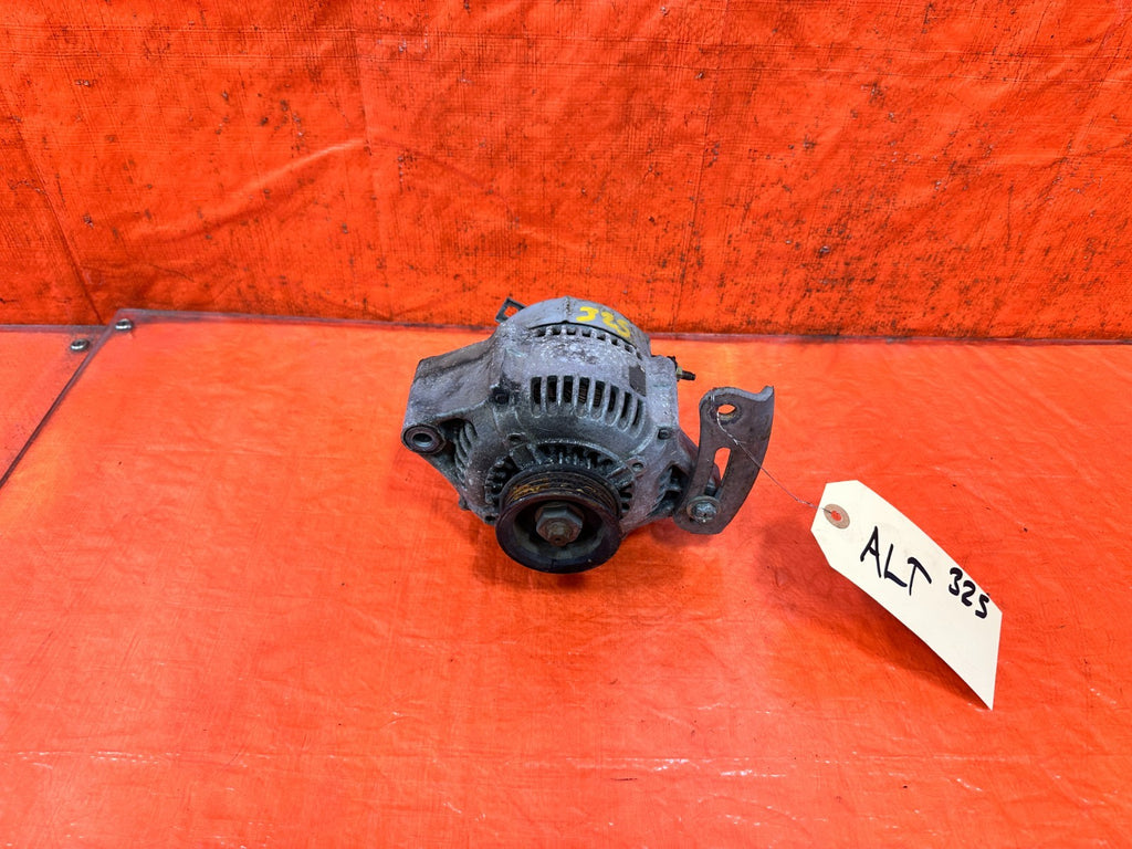 90 91 HONDA CIVIC HATCHBACK   D15B2 SOHC   OBD 0   ALTERNATOR   OEM 3250