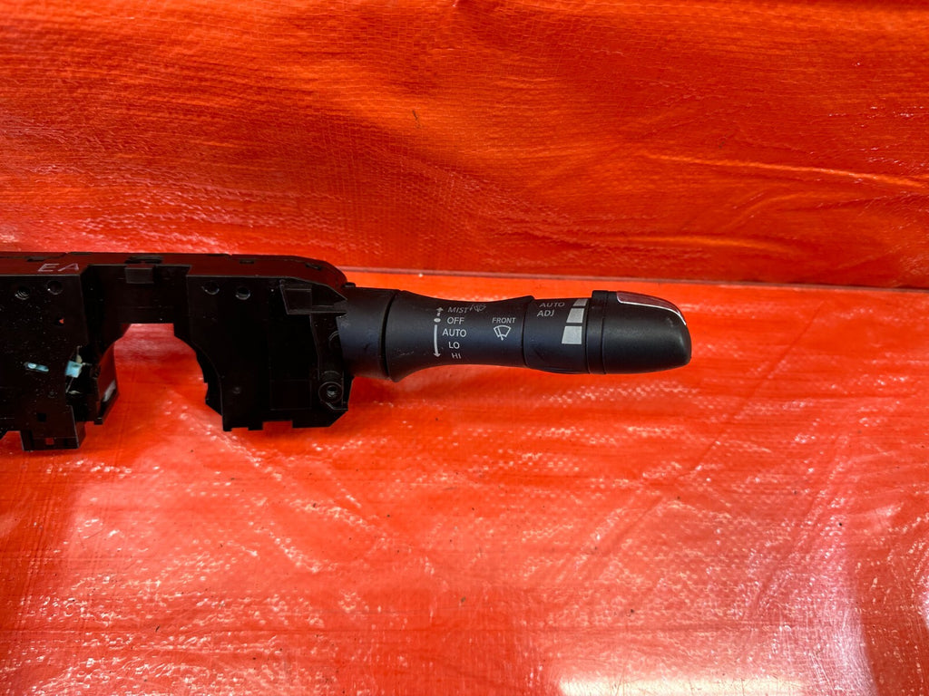 08 15 INFINITI G37 & Q60    2D COUPE   HEADLIGHT & WIPER SWITCH   NON TECH   1884