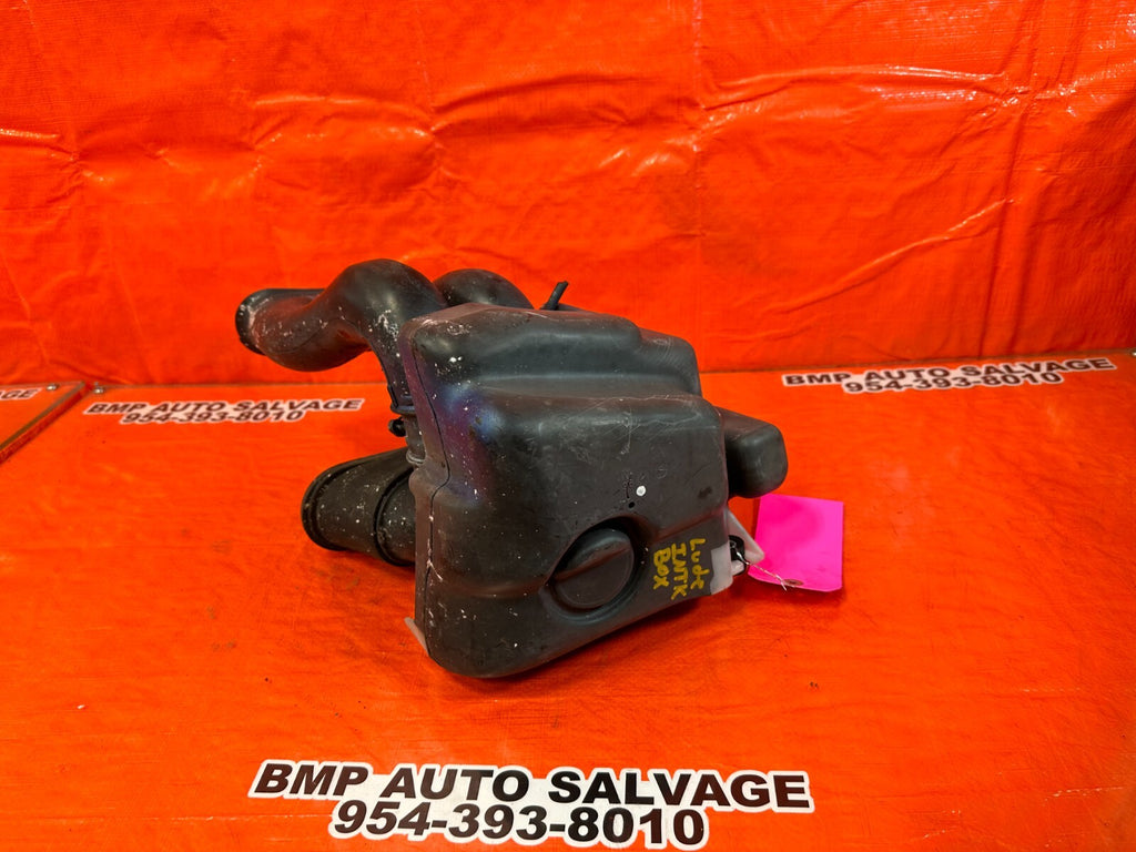 92 96 HONDA PRELUDE   FACTORY AIR INTAKE RESONATOR CHAMBER   OEM FACTORY11