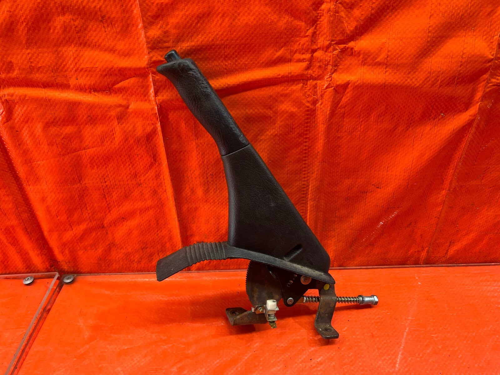 90 93 ACURA INTEGRA   EMERGENCY / PARKING BRAKE HANDLE GRIP LEVER   OEM #1600