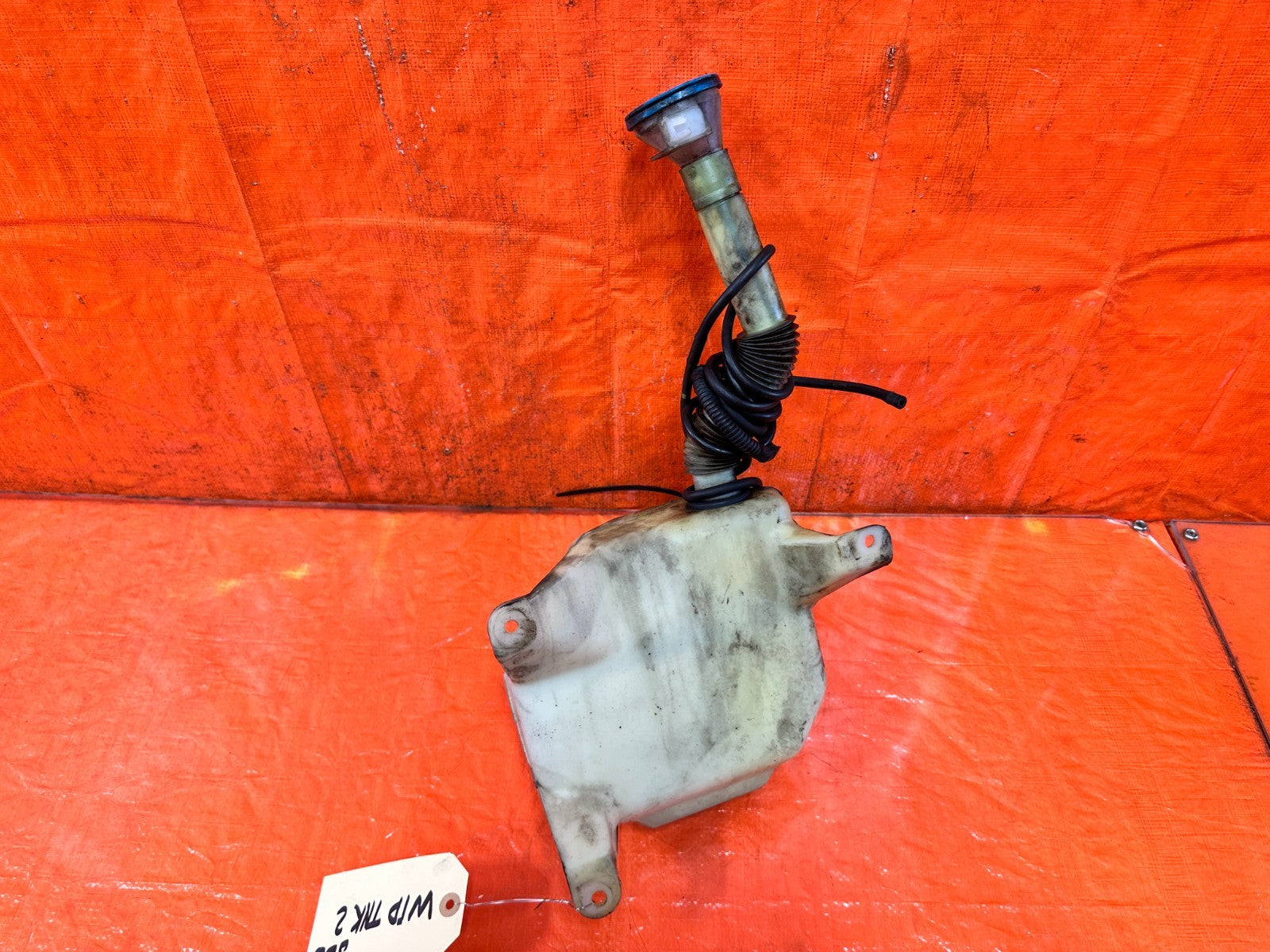 04 08 ACURA TSX   WINDSHIELD WIPER RESERVOIR TANK W/ MOTOR   OEM FACTORY #3225