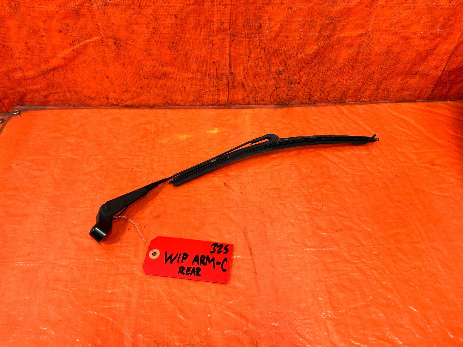 90 91 HONDA CIVIC HATCHBACK   REAR HATCH WIPER ARM   OEM 3251