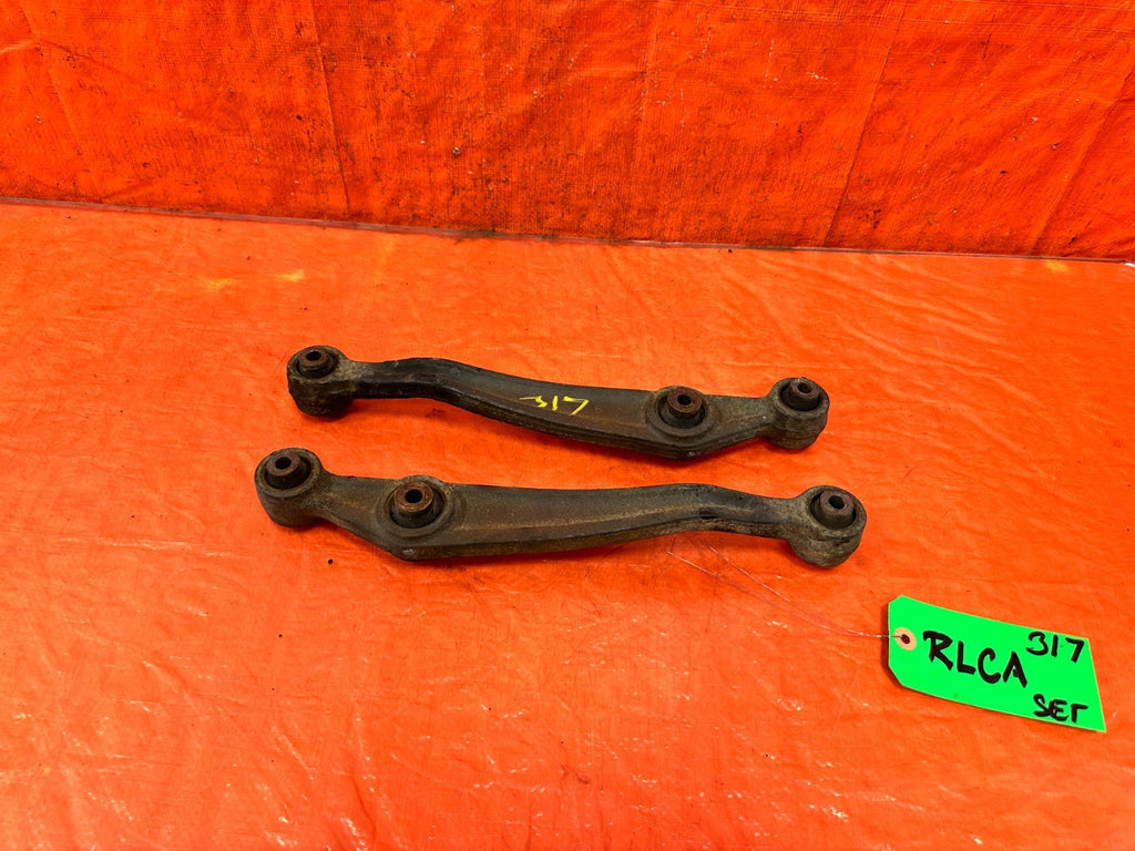 90 91 HONDA CIVIC HATCHBACK   CONTROL ARM SET   LEFT AND RIGHT REAR LOWER ARMS  0