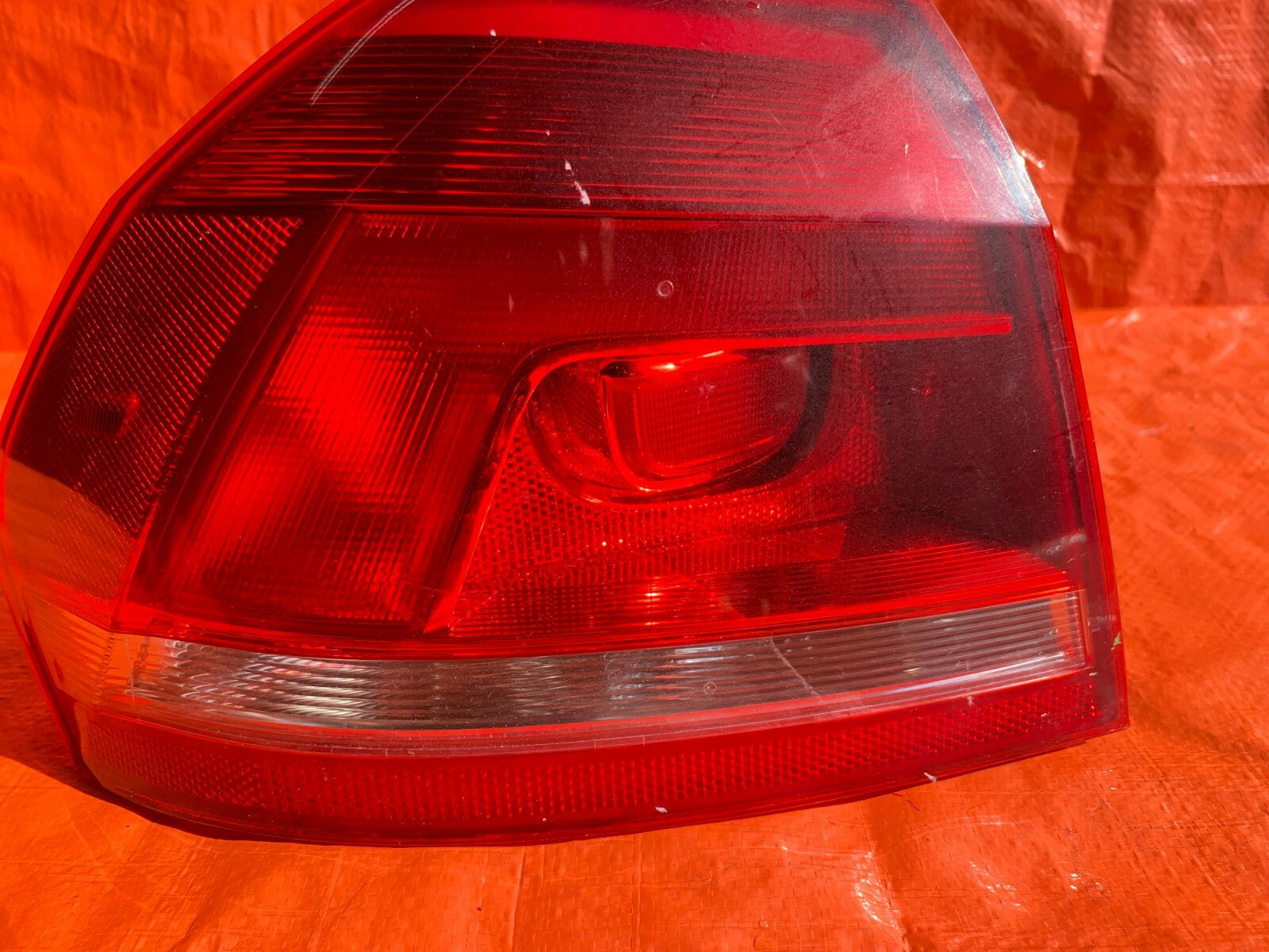 OEM 2014 2015 14 15 VOLKSWAGEN PASSAT DRIVER LEFT OUTER TAIL LIGHT LAMP 5