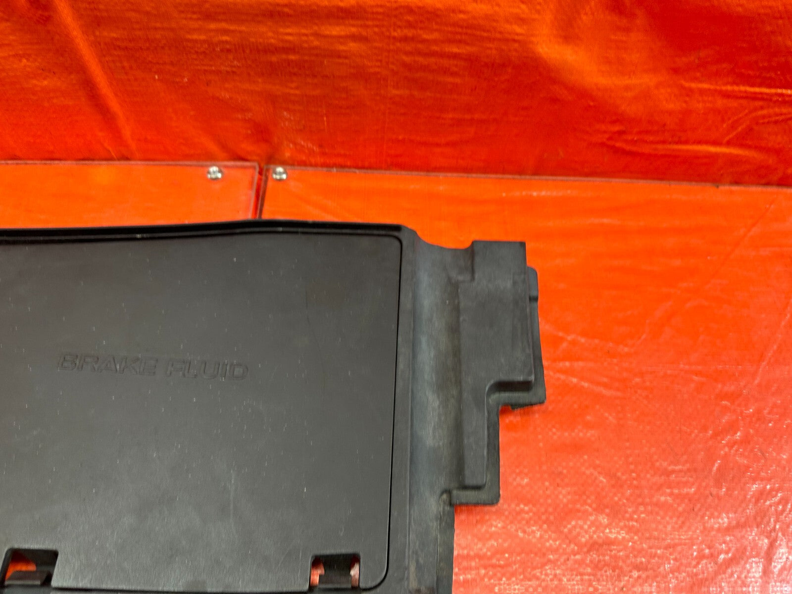 08 13 INFINITI G37   BRAKE FLUID COVER TRIM SHROUD PLASTIC BEZEL TRIM   OEM #2074
