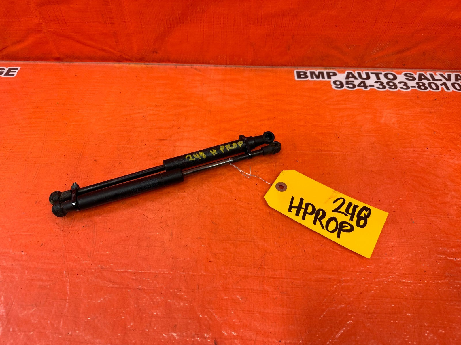 08 15 INFINITI G37 & Q60 2D COUPE   LEFT AND RIGHT HOOD SHOCKS DAMPERS OEM 2480