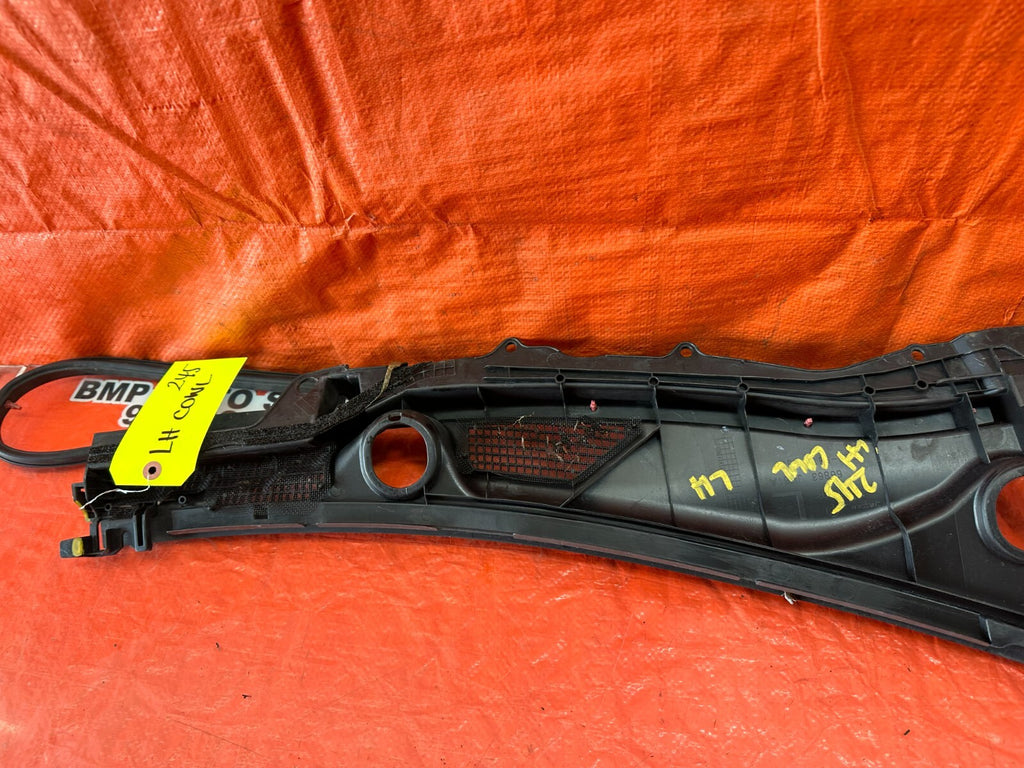 08 15 INFINITI G37 & Q60   2D COUPE   WIPER COWL TRIM   LEFT SIDE   OEM #24513