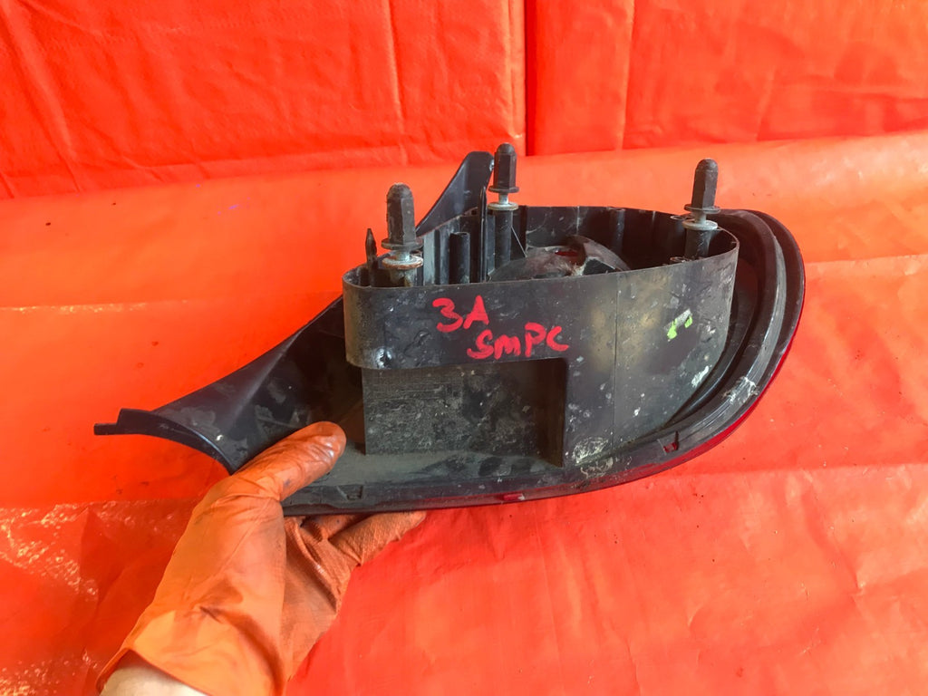OEM 2004 04 DODGE NEON DRIVER LEFT TAIL LIGHT LAMP L LH7