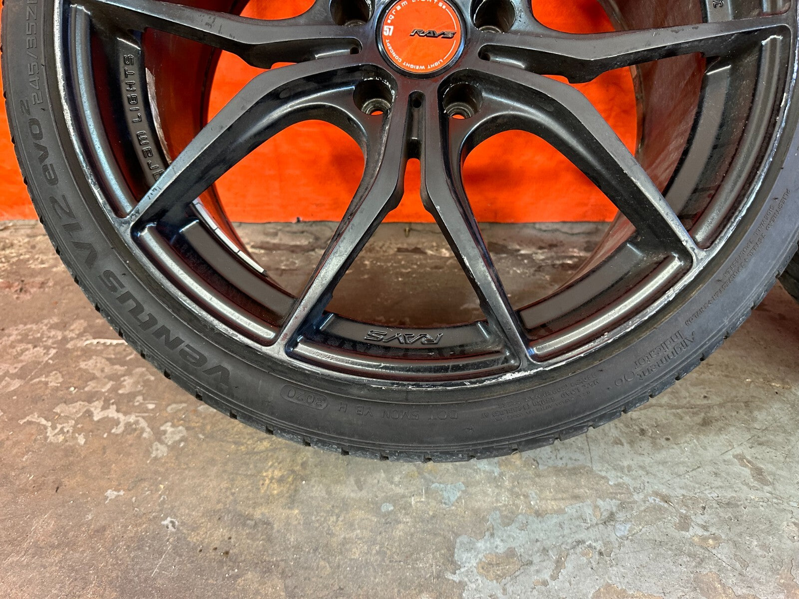 JDM RAYS GRAM LIGHTS   57FXX   5x100 / 19x9 / +38 / VENTUS V12 EVO2   245/35ZR1915