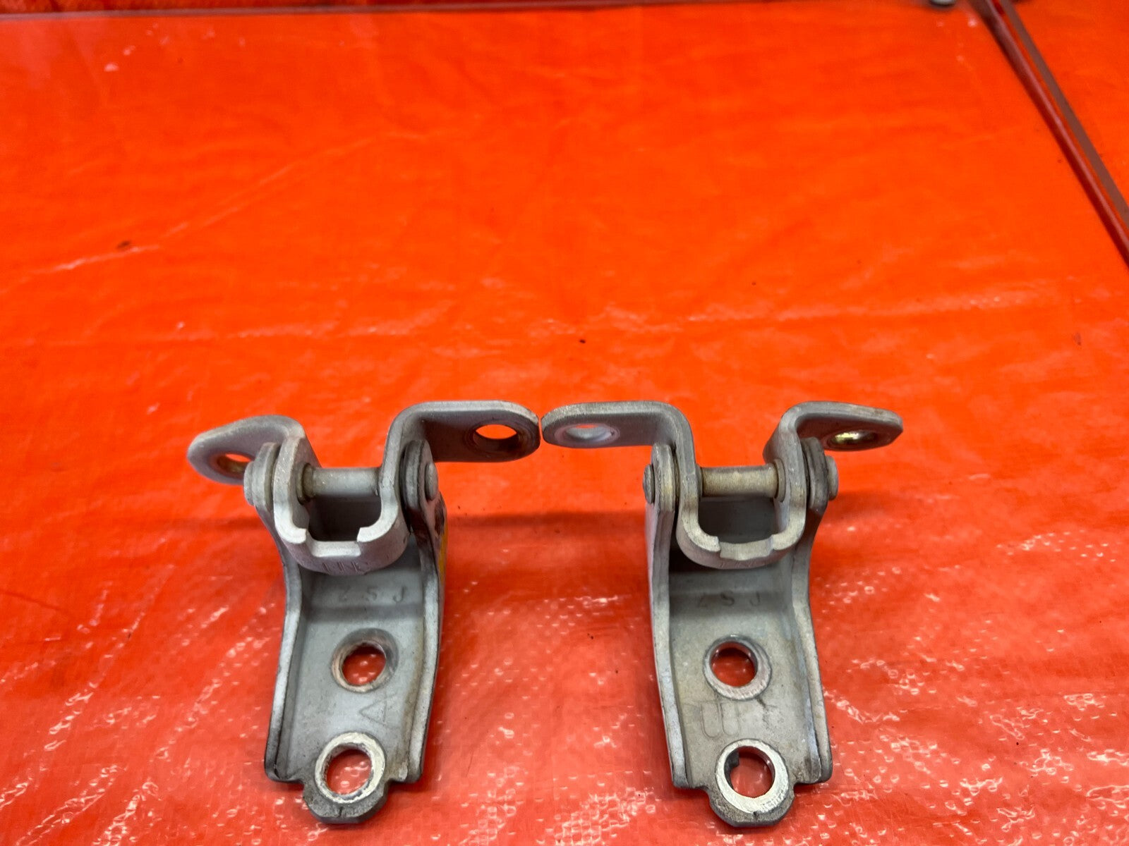 02 06 ACURA RSX   DRIVER LEFT FRONT DOOR HINGE SET UPPER LOWER   OEM #1406