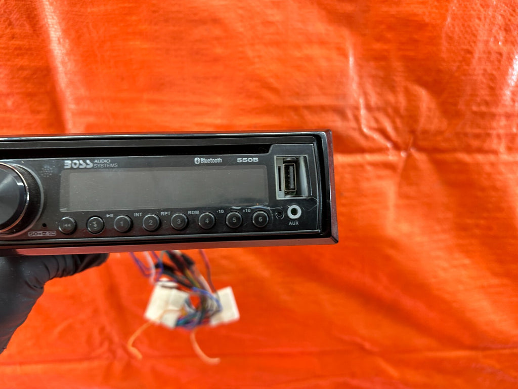 Aftermarket BOSS AM FM CD Player Radio Receiver Face ID 550B #2362