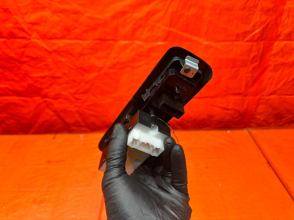 00 03 HONDA S2000 AP1 2.0L LEFT DRIVER MASTER DOOR POWER WINDOW SWITCH OEM #3379