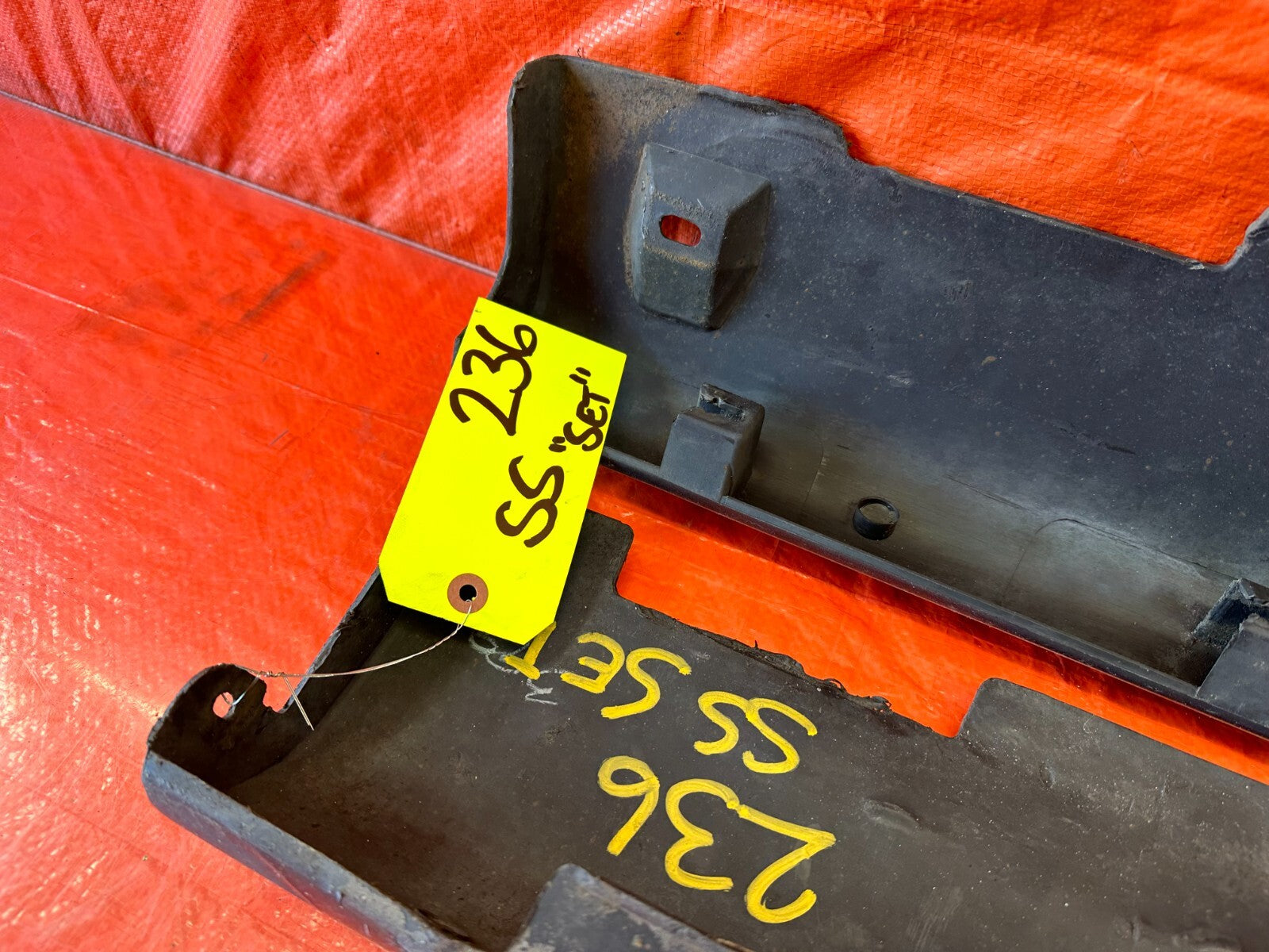 92 95 HONDA CIVIC 2D COUPE LEFT & RIGHT SIDE SKIRTS ROCKER MOLDING TRIM OEM #23616