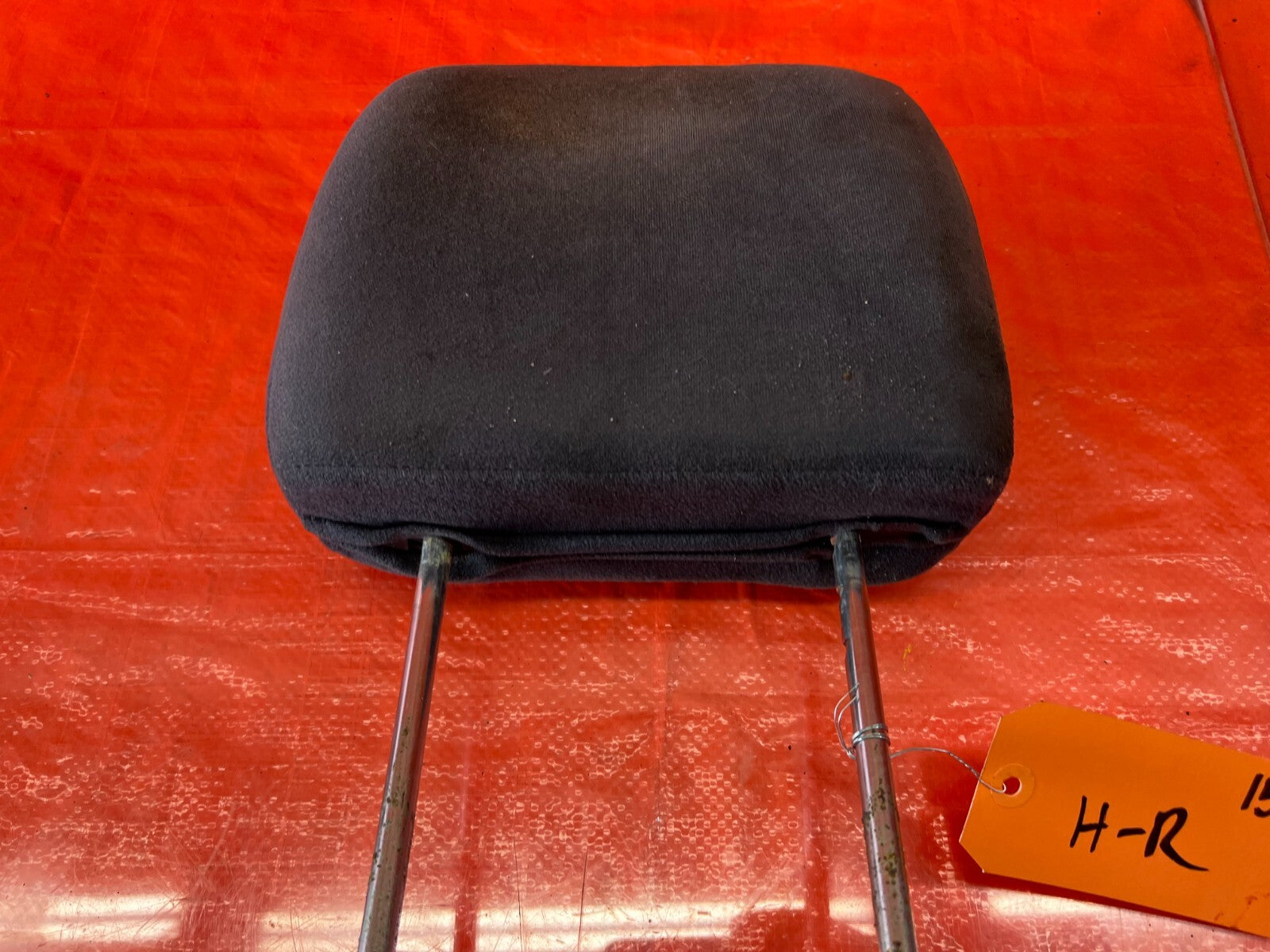 90 91 HONDA CRX   FRONT SEAT HEAD REST   LEFT OR RIGHT   OEM FACTORY #157 16