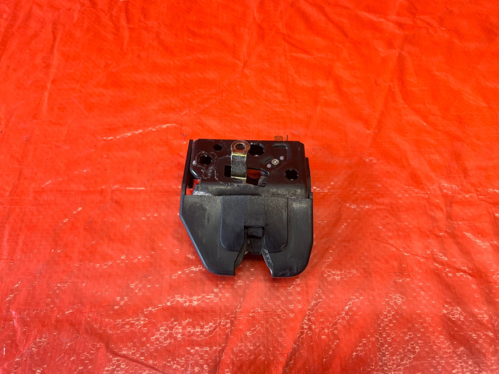 96 00 HONDA CIVIC   COUPE & SEDAN   TRUNK HINGE HATCH LATCH   OEM FACTORY #2314