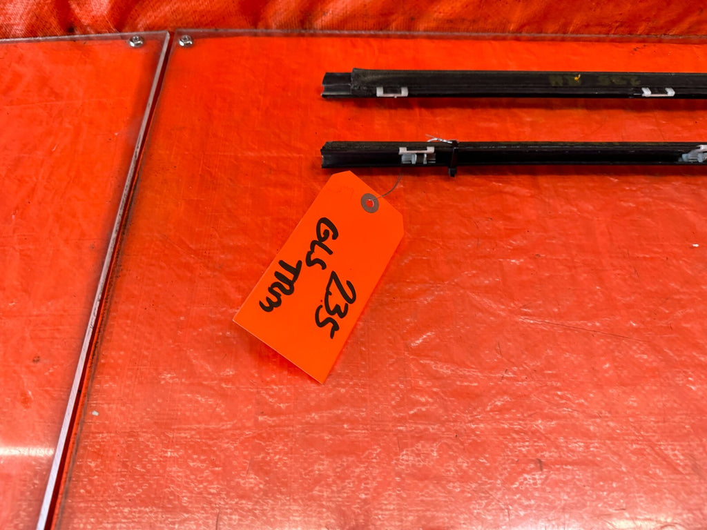 92 93 HONDA CIVIC COUPE HATCH EXTERIOR DOOR WINDOW GLASS TRIM SET LEFT RIGHT 23511