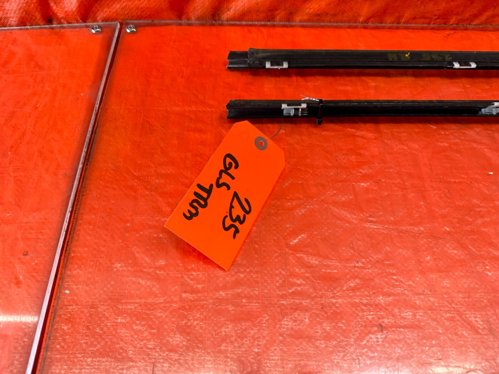 92 93 HONDA CIVIC COUPE HATCH EXTERIOR DOOR WINDOW GLASS TRIM SET LEFT RIGHT 23511