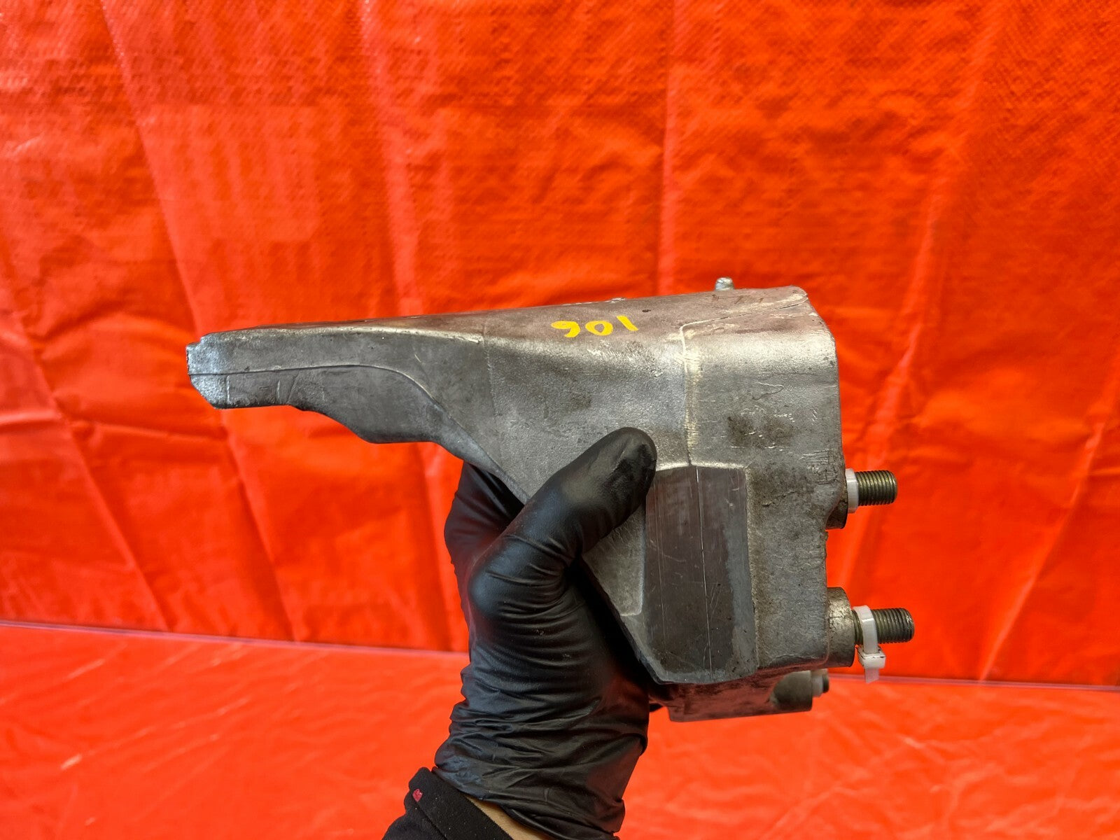 07 08 ACURA TL   ALUMINUM ENGINE MOTOR MOUNT BRACKET   REAR   OEM FACTORY #1067