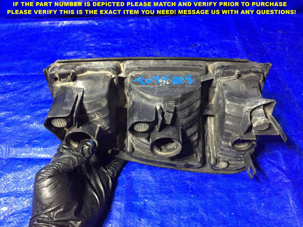 OEM 2000 2001 2002 2003 2004 TOYOTA TUNDA PASSENGER RIGHT TAIL LIGHT DAMAGE6