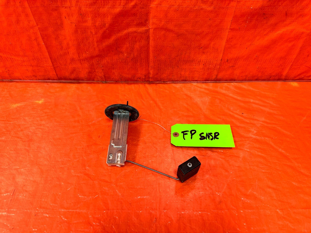 02 05 LEXUS SC430   GASOLINE GAS FUEL LEVER SENSOR METER UNIT   OEM #2880