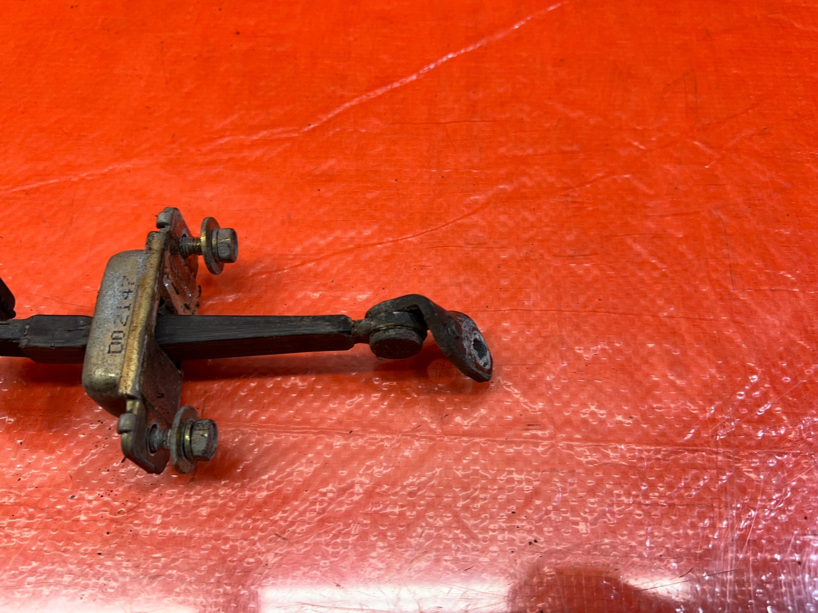 98 02 HONDA ACCORD SEDAN   DRIVER LEFT REAR DOOR CHECKER HINGE ARM STOPPER OEM4