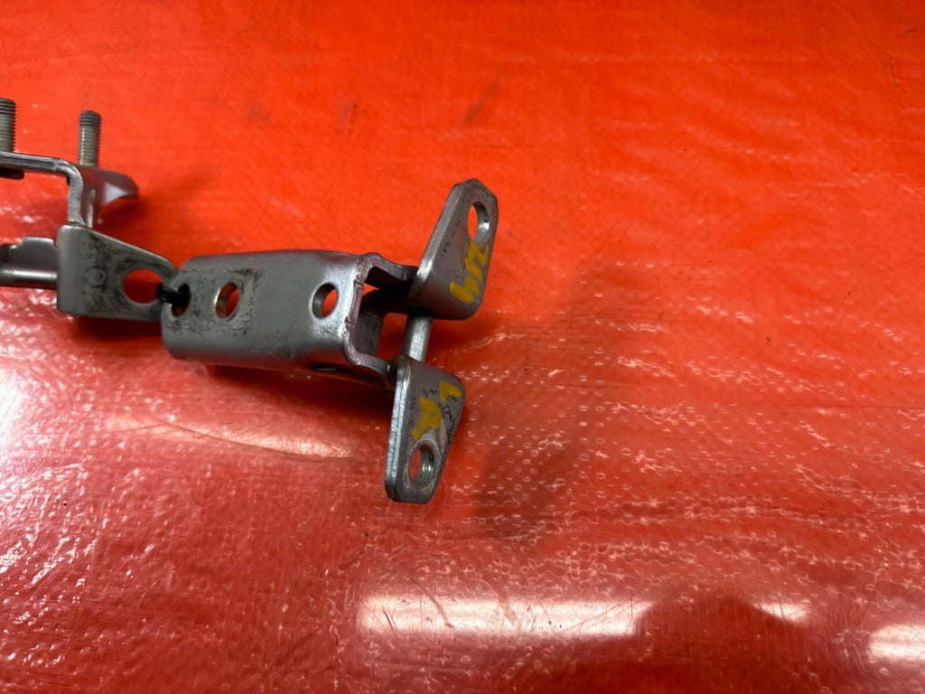 08 15 LANCER EVOLUTION X EVO 10   DOOR HINGE SET UPPER & LOWER LEFT REAR OEM 2148