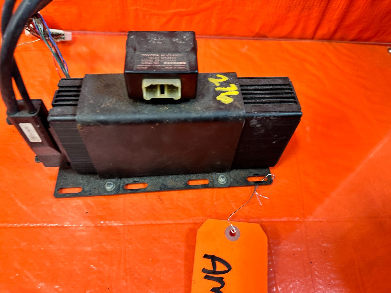 1992 92 LEXUS SC300   SPEAKER RELAY & NOISE REDUCTION FILTER   OEM FACTORY #2766