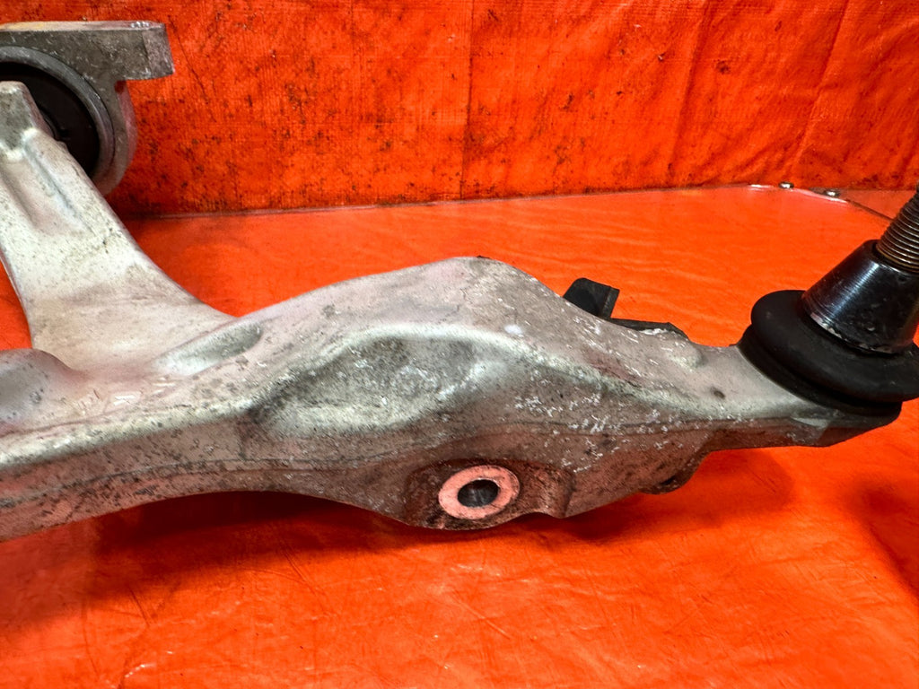 08 15 INFINITI G37 Q60   RWD ONLY   PASSENGER RIGHT FRONT LOWER CONTROL ARM 32810