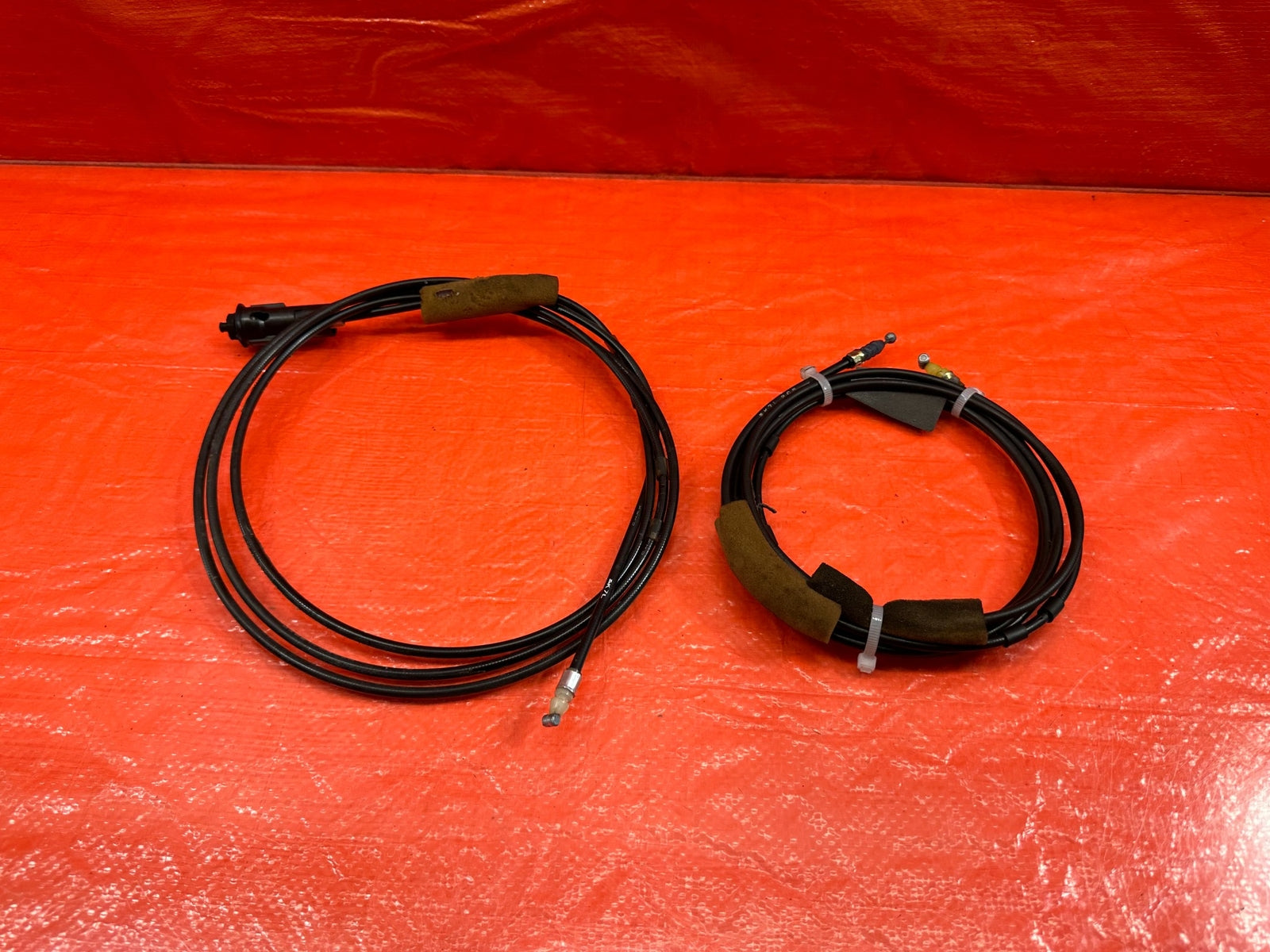 90 93 ACURA INTEGRA 2D   TRUNK AND GAS RELEASE CABLE WIRE CORD   OEM #18913
