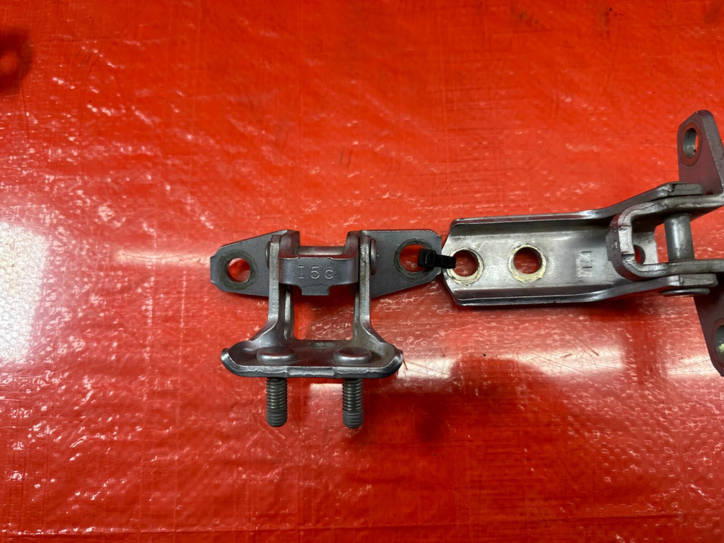 08 15 LANCER EVOLUTION X EVO 10   DOOR HINGE SET UPPER & LOWER LEFT REAR OEM 2146