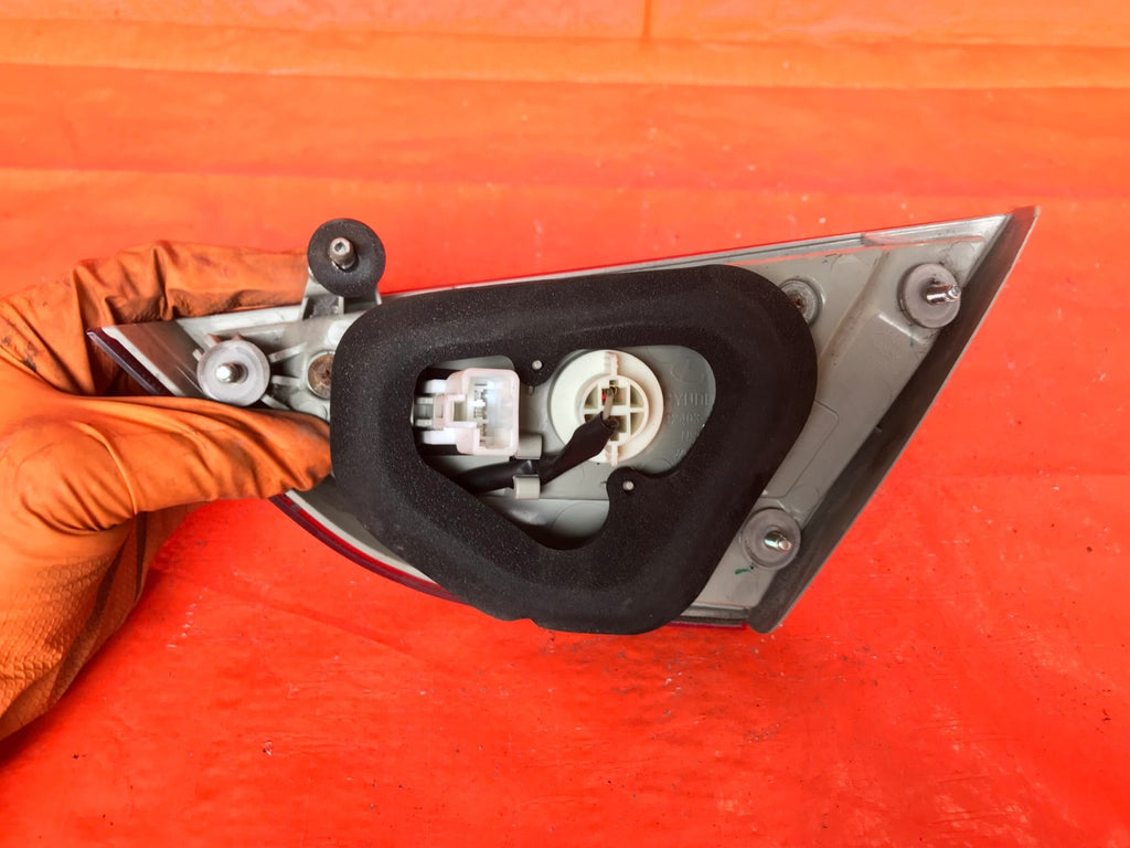 OEM 2012 2013 2014 HYUNDAI SONATA DRIVER LEFT INNER TRUNK TAIL LIGHT LAMP NO LED5
