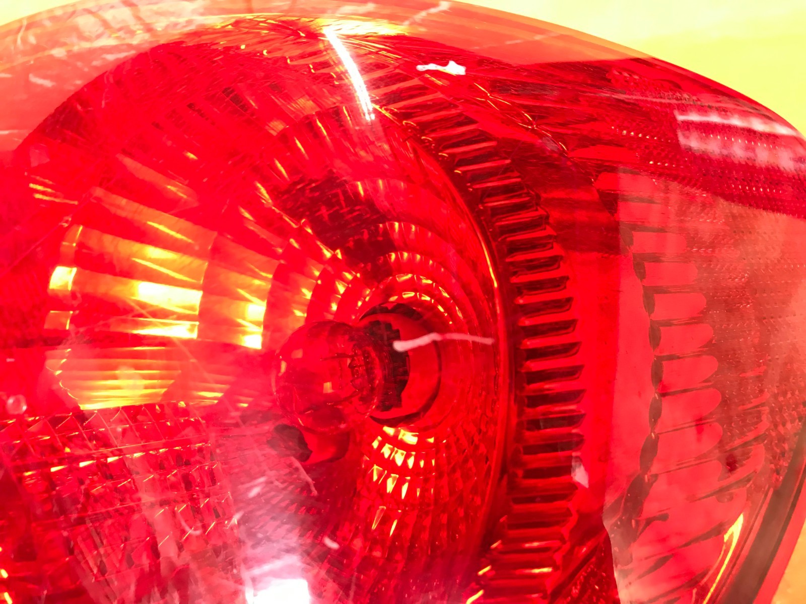 OEM 2006 2007 2007 TOYOTA COROLLA PASSENGER RIGHT OUTER TAIL LIGHT LAMP 07 08  4