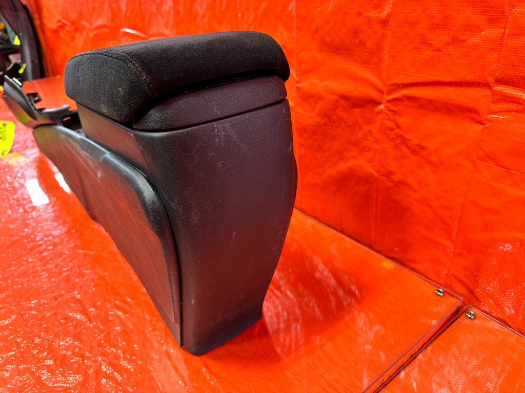 06 11 HONDA CIVIC SI   ARM REST / CENTER CONSOLE STORAGE COMPARTMENT   OEM #2644