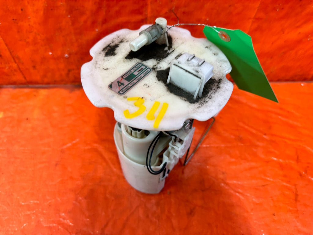 09 15 INFINITI G37 & Q60 COUPE   GASOLINE GAS FUEL PUMP SENDING UNIT   OEM #3111