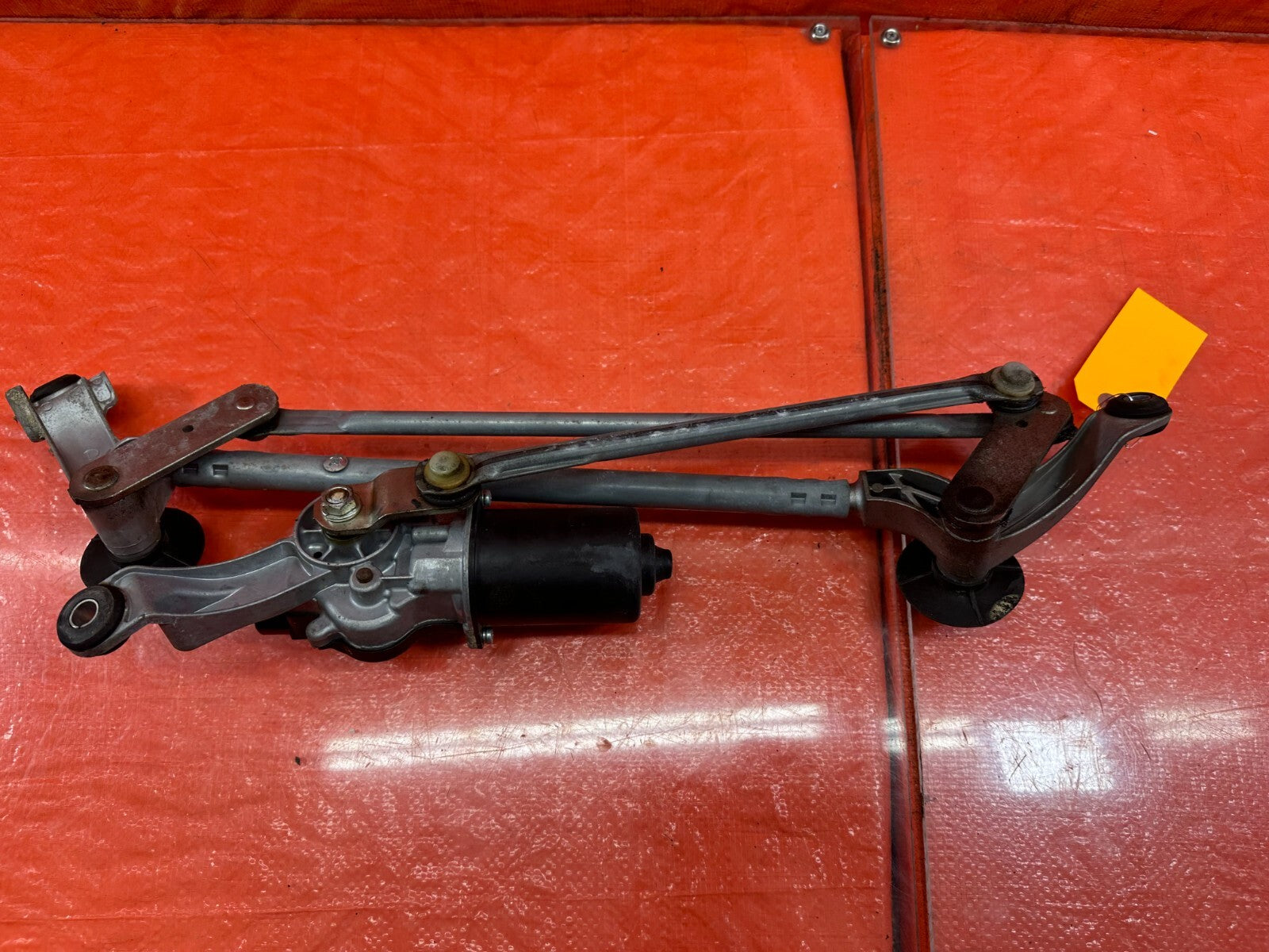 08 15 INFINITI G37 & Q60    2D COUPE   WINDSHIELD WIPER MOTOR W/ LINKAGE OEM 2325