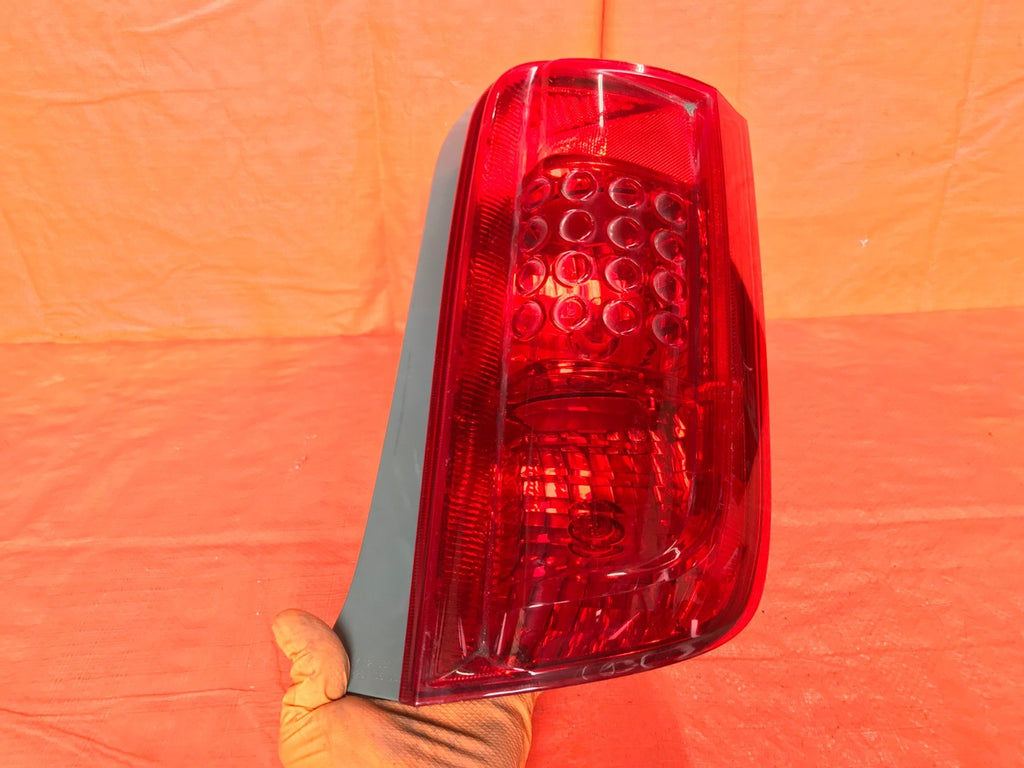 OEM 2008 2009 2010 SCION XB PASSENGER RIGHT TAIL LIGHT LAMP 08 09 10 0