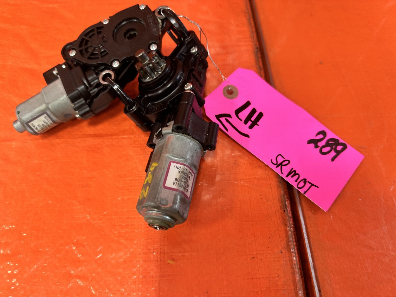 17 20 INFINITI Q60   DRIVER LEFT SEAT MOTORS   OEM FACTORY OE #2895