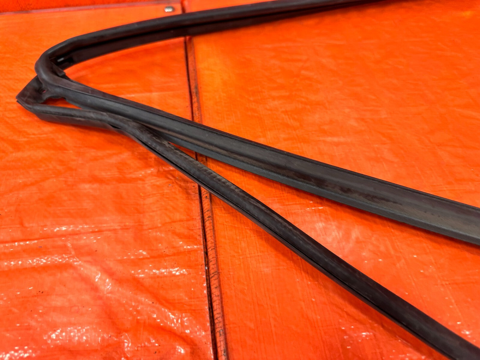 08 14 SUBARU IMPREZA WRX WAGON PASSENGER RIGHT FRONT DOOR WEATHER STRIP GASKET13