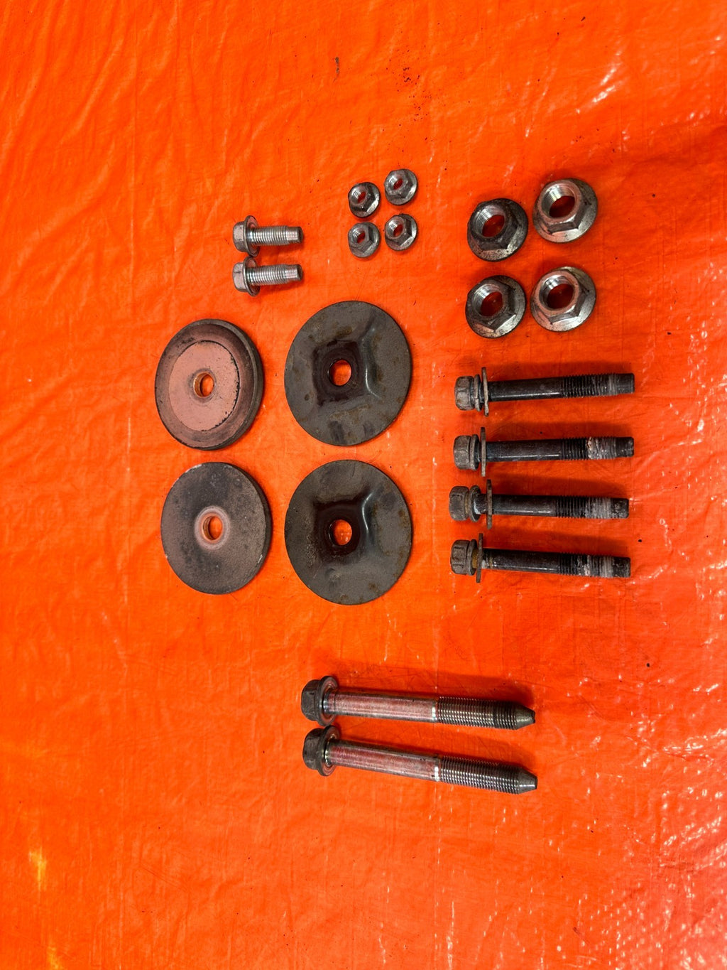 08 15 INFINITI G37 Q60   REAR SUBFRAME CROSSMEMBER CARRIER BOLTS   OEM 3207