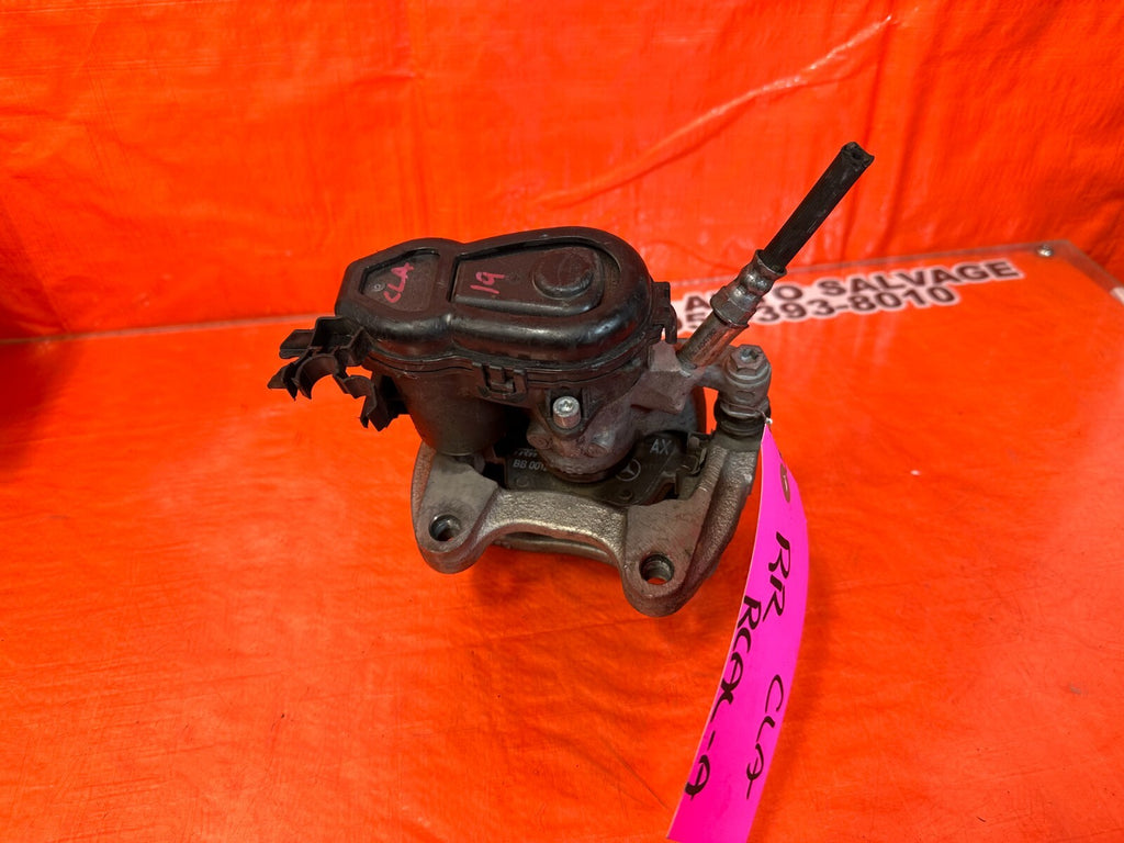 14 19 MERCEDES BENZ CLA 250   FWD   PASSENGER RIGHT REAR BRAKE CALIPER   OEM 17
