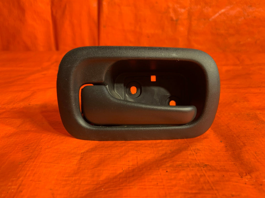 OEM 2004 04 HONDA CR V CRV 4WD    DRIVER LEFT REAR INTERIOR DOOR HANDLE0