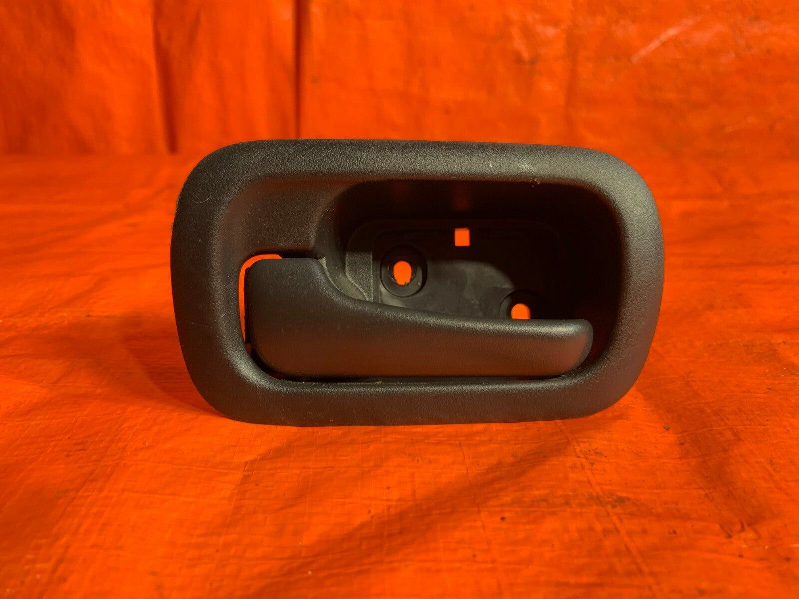 OEM 2004 04 HONDA CR V CRV 4WD    DRIVER LEFT REAR INTERIOR DOOR HANDLE0