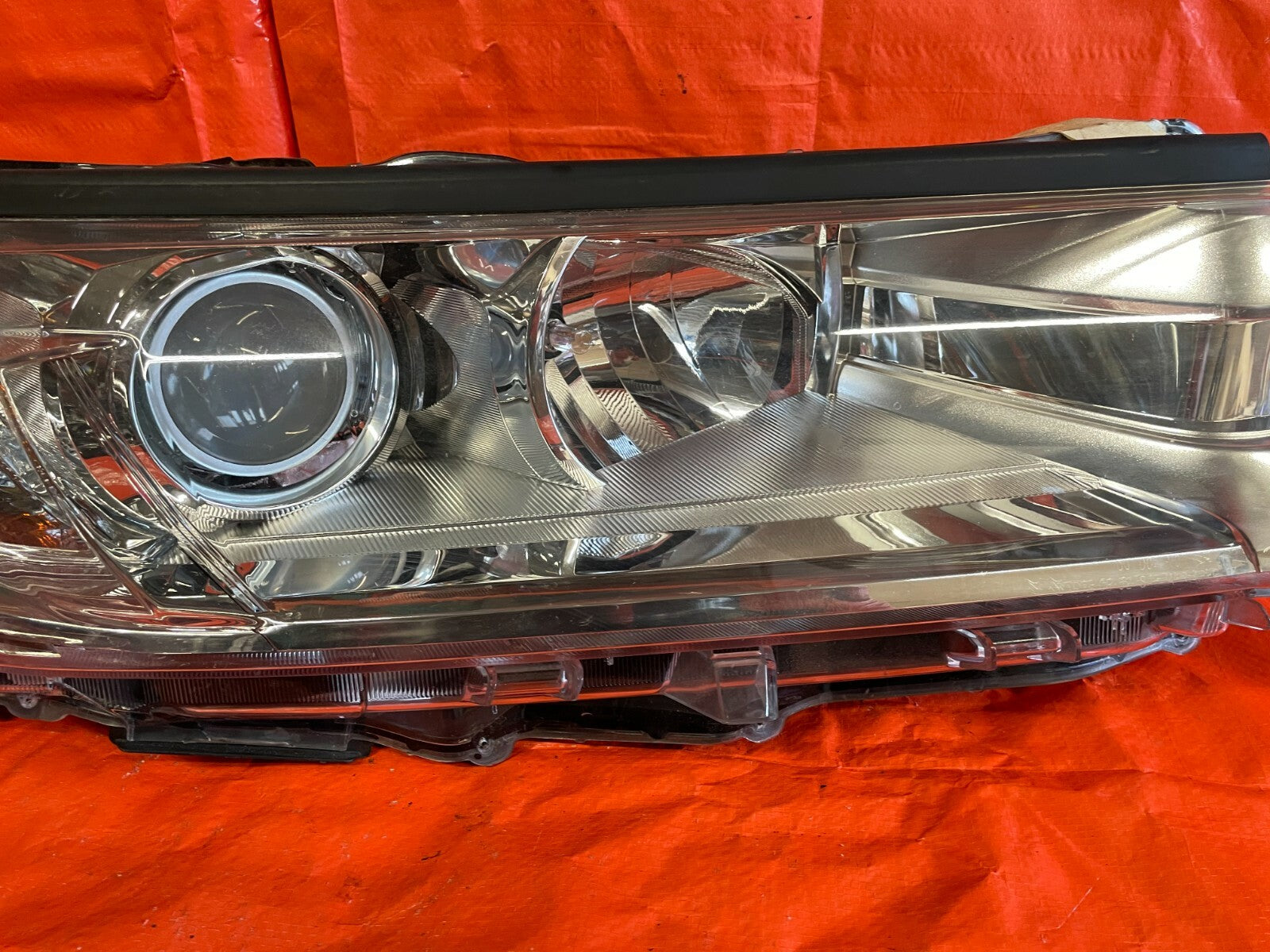 2017 2018 2019 TOYOTA HIGHLANDER   HALOGEN   PASSENGER RIGHT HEADLIGHT HEADLAMP3