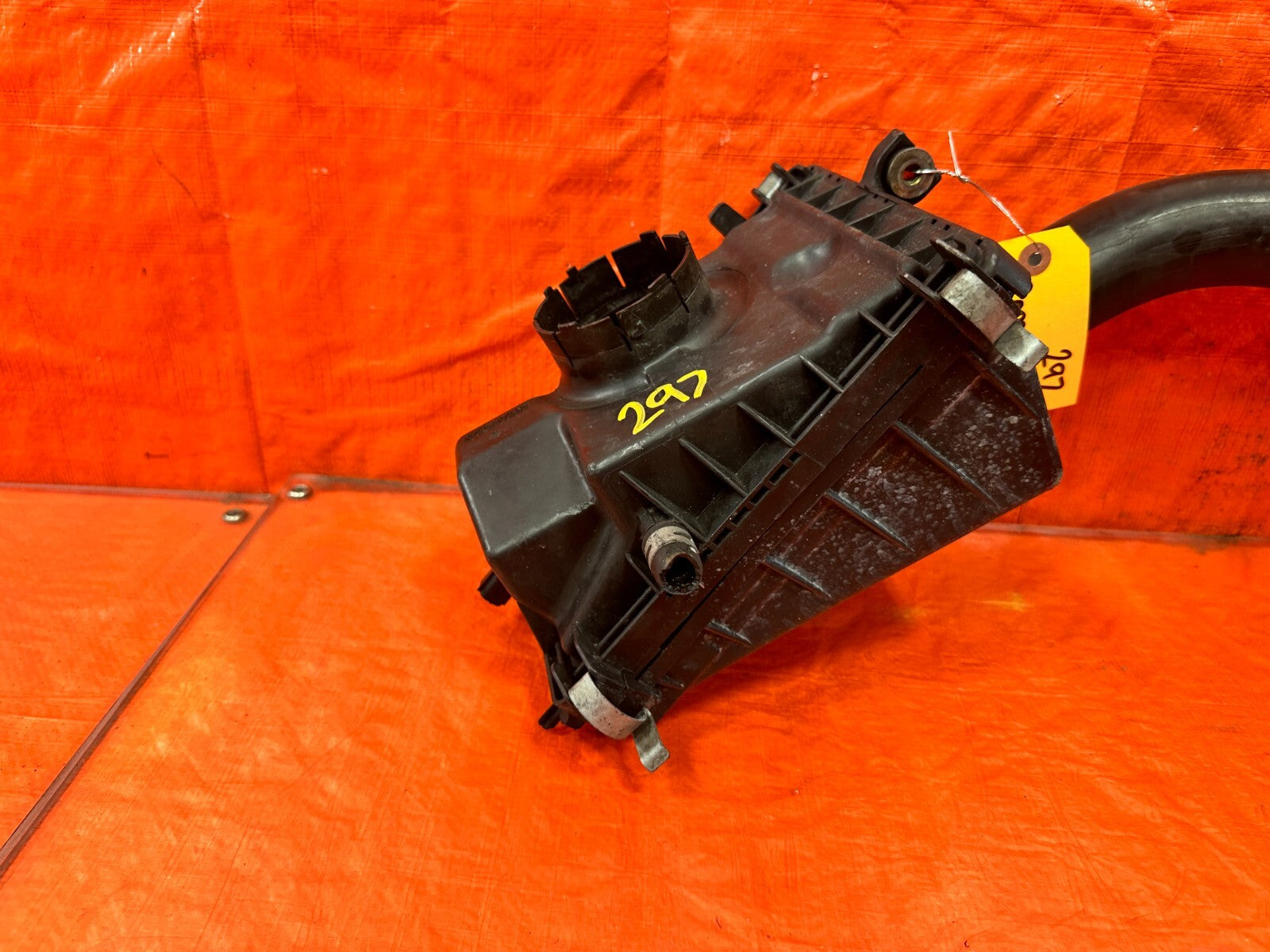96 00 HONDA CIVIC NON VTEC D16Y7 FACTORY INTAKE SYSTEM AIR BOX W/ ALL ARMS OEM979