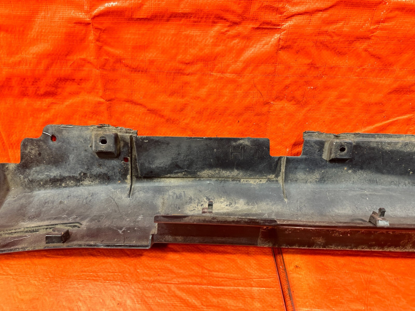 2005 05 INFINITI G35 COUPE   SIDE SKIRT ROCKER MOLDING TRIM   LEFT SIDE OEM 29814