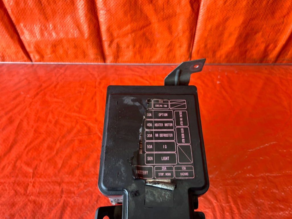 94 97 ACURA INTEGRA   EXTERIOR ENGINE BAY FUSE BOX PANEL   OEM FACTORY OE #1594