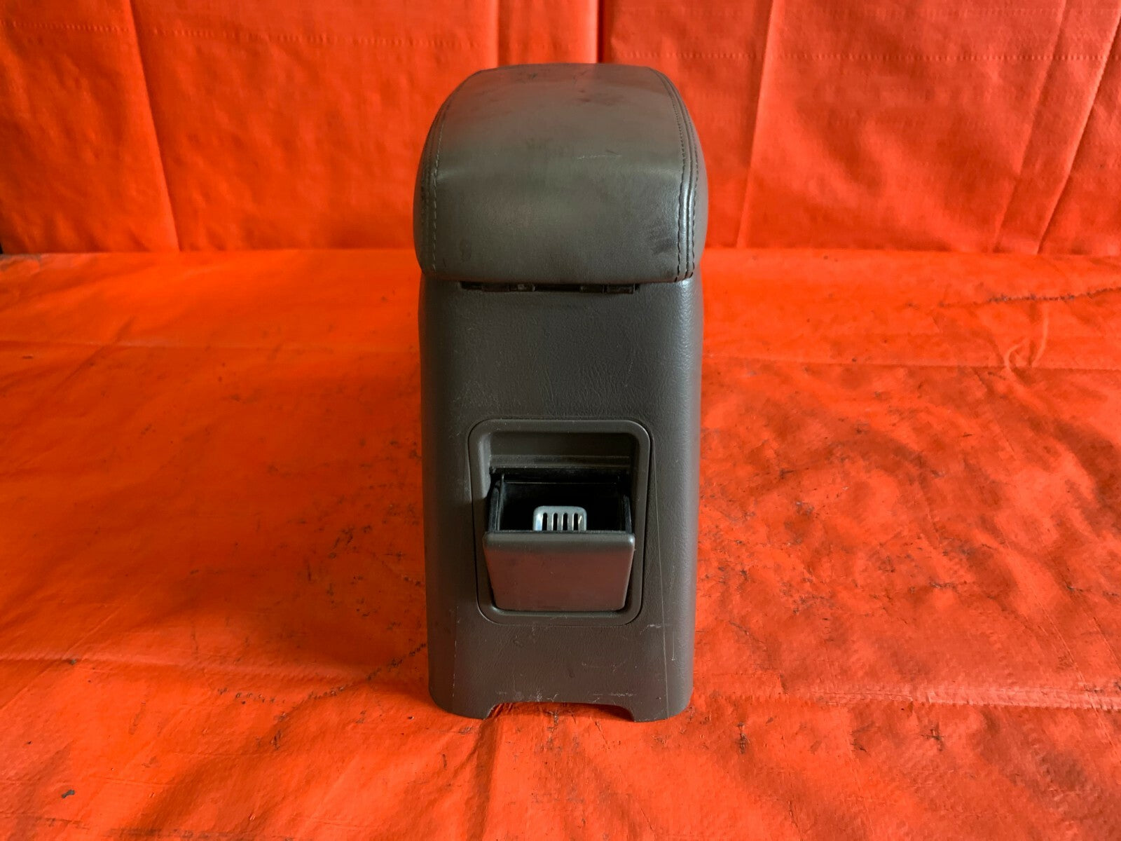 94   01 ACURA INTEGRA   CENTER CONSOLE ARM REST   TAN IN COLOR   OEM FACTORY7